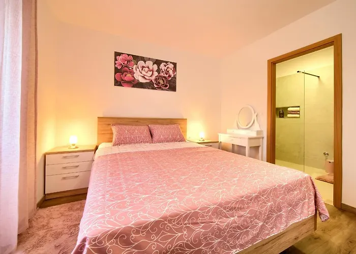 Apartment Mladen