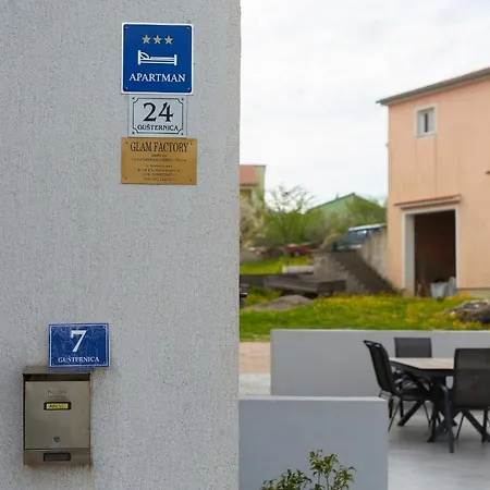 Apartment Mladen Krk Town Exterior photo
