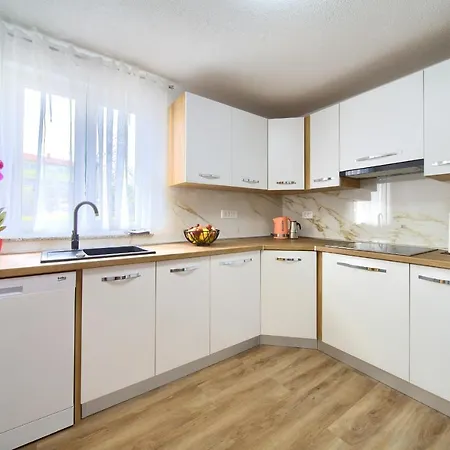 Apartment Mladen Krk Town Exterior photo