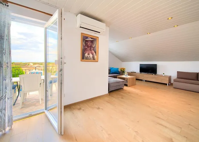 Apartment Mladen