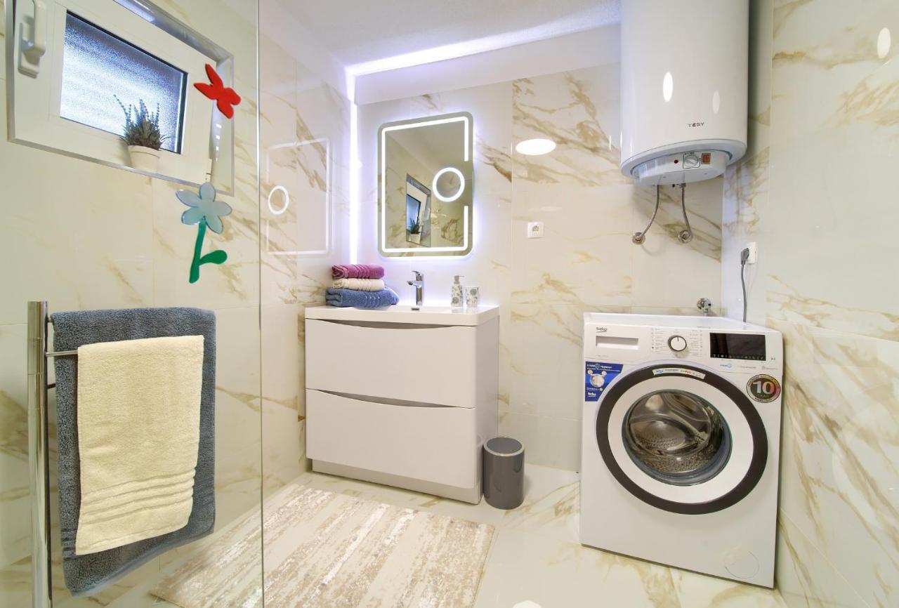 Mladen Apartment *